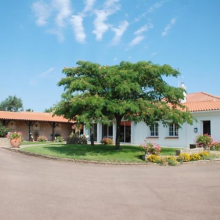 Hotel Chez Bernadou Machecoul Esterno foto
