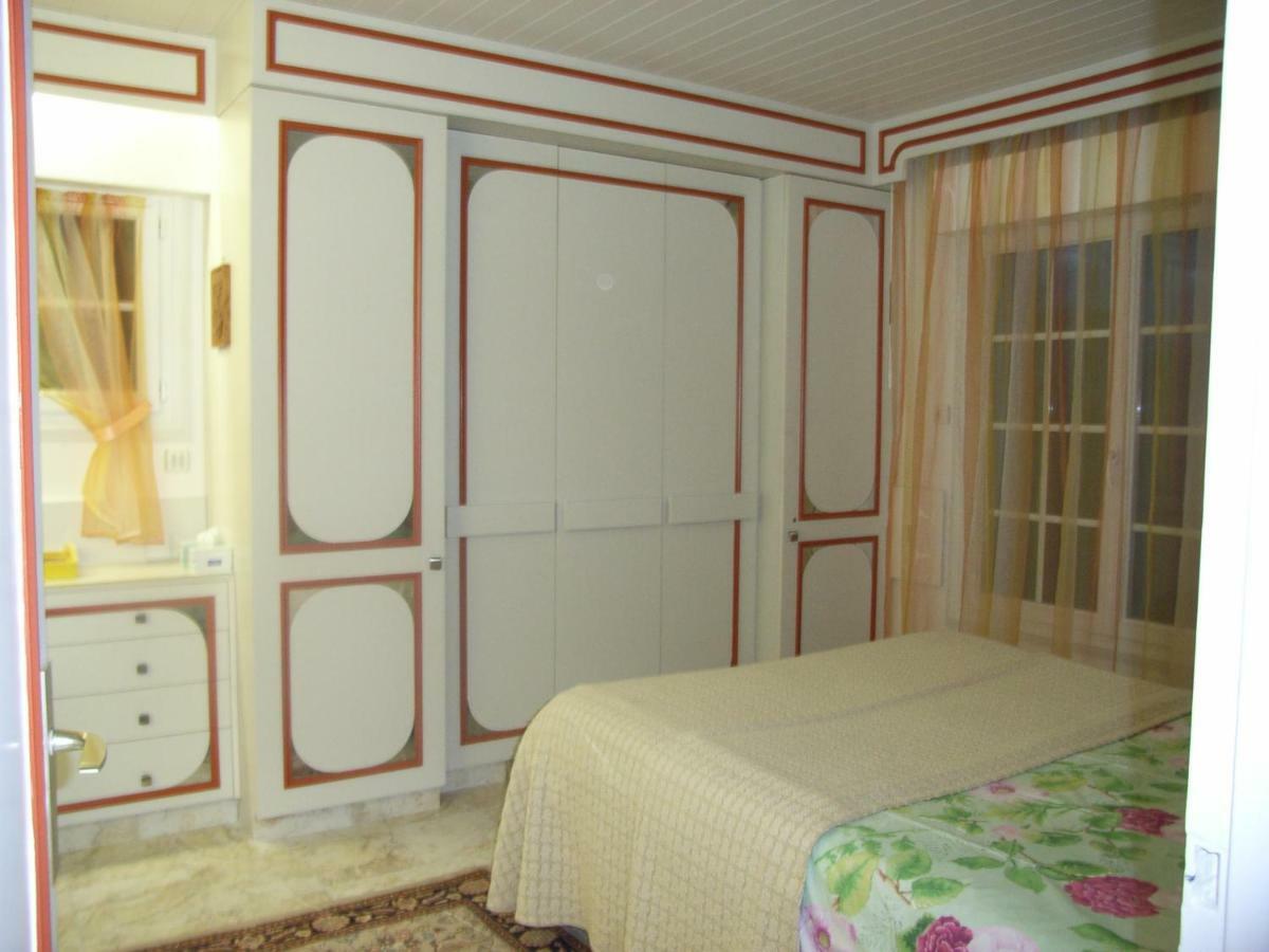 Hotel Chez Bernadou Machecoul Esterno foto