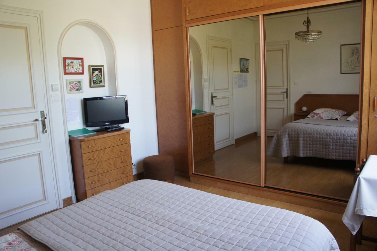 Hotel Chez Bernadou Machecoul Esterno foto