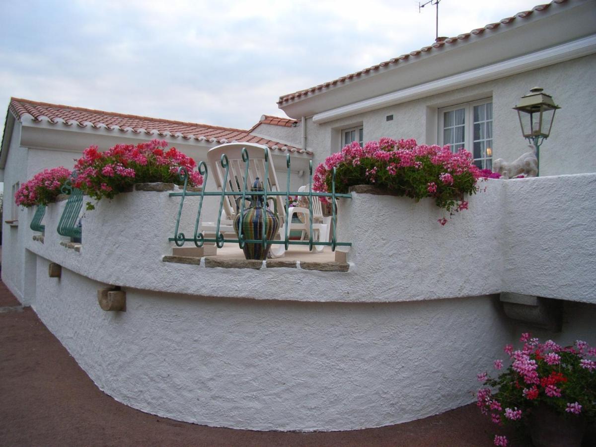 Hotel Chez Bernadou Machecoul Esterno foto